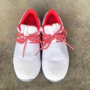 Under Armour - Breathe Lace Sneaker - Women’s 8